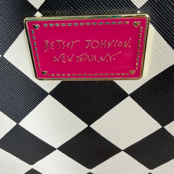 EUC Betsey Johnson Black and White Checkered Clutch With Floral Lining